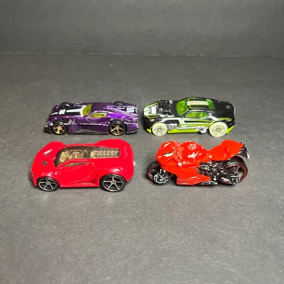 Lot of 8 Hot Wheels Hover Storm, Roll Cage, Urban Agent, Formula 8r, Motorcycle - Picture 6 of 9